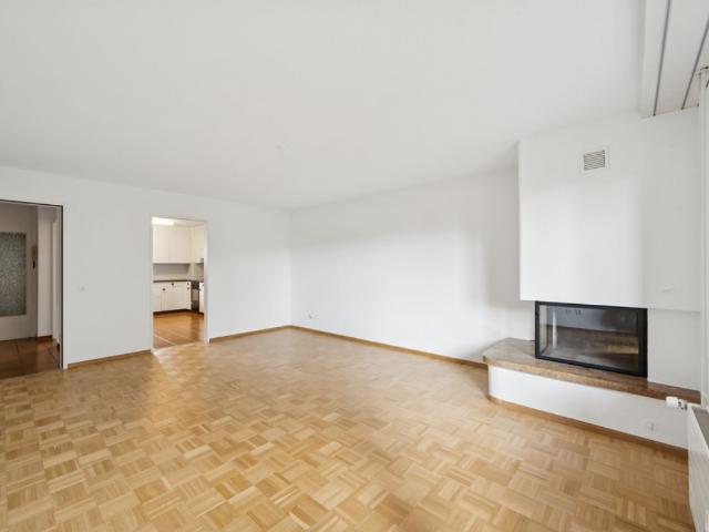 Grosszügige 5.5 Zimmer Wohnung mit eigenem Gartenabteil