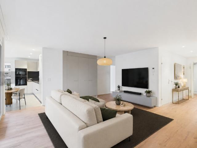 Grosszügige 5.5 Zimmer Wohnung mit Loggia & Bad en Suite