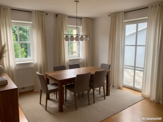 großzügige 2 Zimmer Wohnung mit Terrasse und möblierter Küche