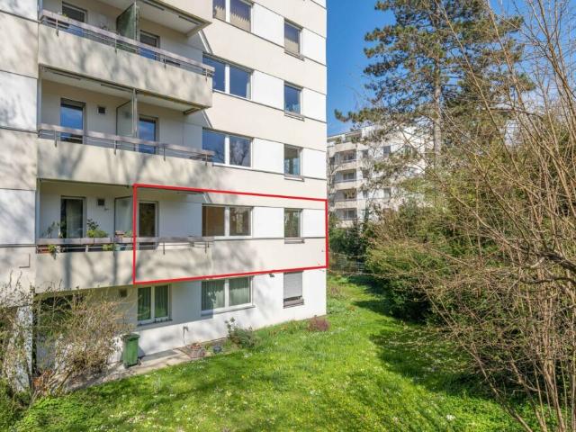 Grosszügige 3½ Zi. Wohnung im 1. OG mit zwei Balkonen