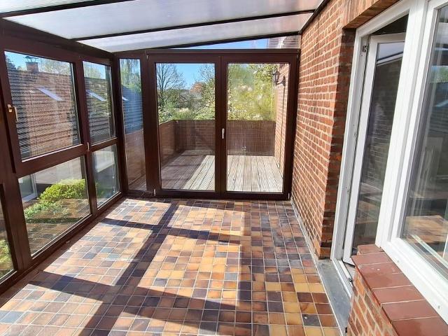 Großzügige 3 Zimmer Wohnung mit Sommergarten & Balkon in Westerrade
