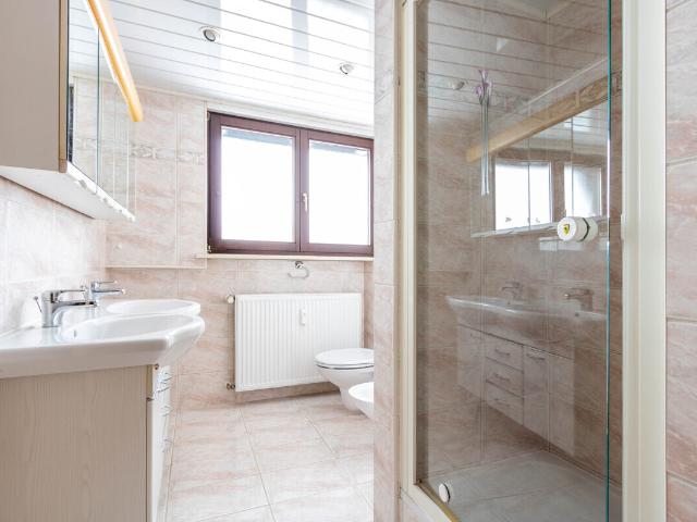 Großzügige 3 Zimmer Dachgeschoss Wohnung