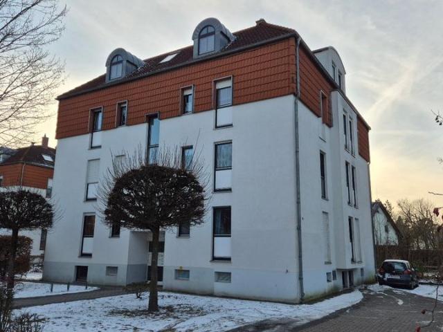 Großzügige 3 Zimmer Etagen Wohnung mit Balkon mit Blick ins Grüne