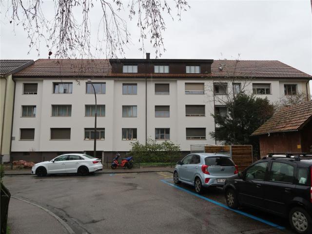 Grosszügige 3 Zimmerwohnung in Riehen