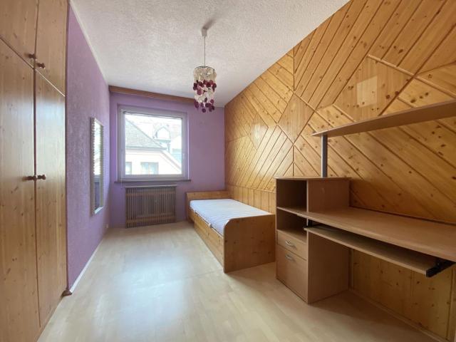Großzügige 3 Zimmerwohnung mit eigener Garage!