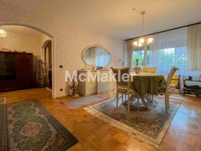 Großzügige 3,5 Zimmer Eigentumswohnung mit Loggia in Essen Horst