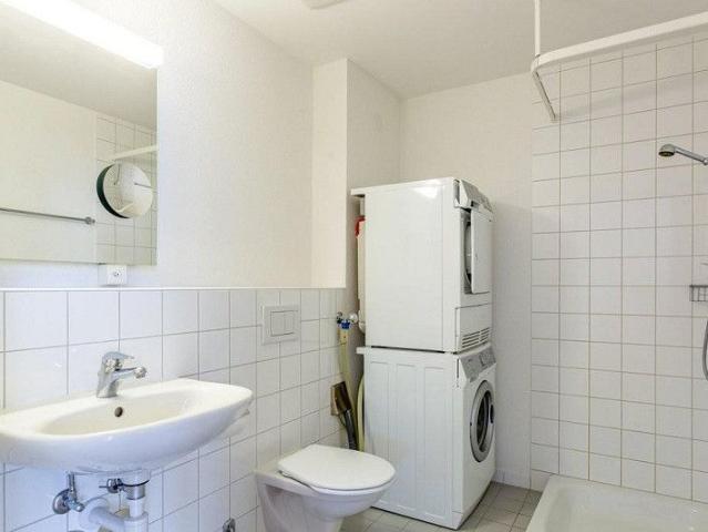 Grosszügige 3.5 Zimmer Wohnung im 2. OG in Regensdorf