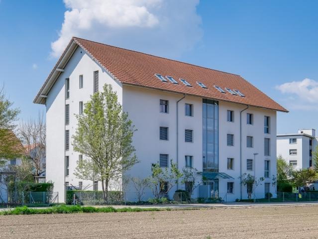 Grosszügige 3.5 Zimmerwohnung mit Weitblick