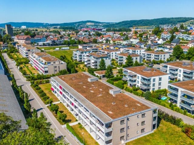 Grosszügige und moderne 2 Zimmer Wohnung mit Charme