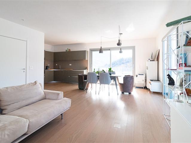 Grosszügige und moderne 2.5 Zimmer Wohnung in Lugaggia