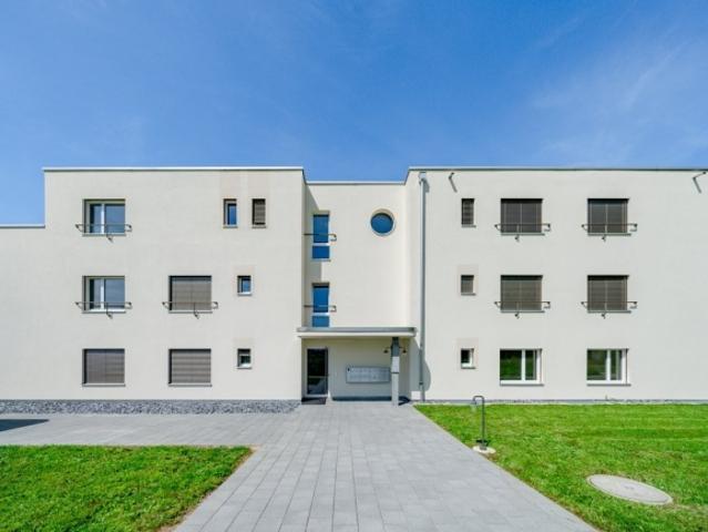 GROSSZÜGIGE UND MODERNE ATTIKA