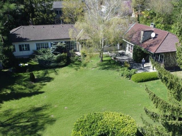 Großzügige Villa in Bad Fischau Brunn mit 2.781m² großem Traumgrund und Fernblick