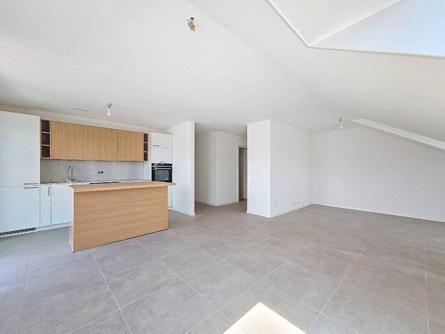 Grosszügige Wohnung mit freiem Blick auf den Jura