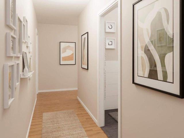 Großzügige Wohnung mit Süd Balkon und Keller