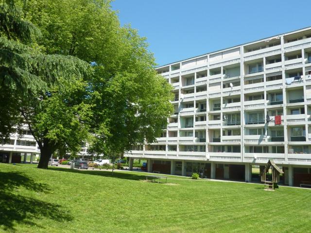 Grosszügige Wohnung in Birr