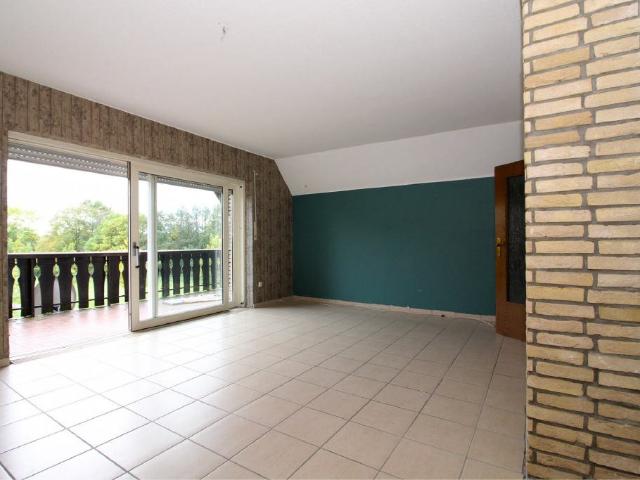 Großzügige Wohnung in ländlicher Lage
