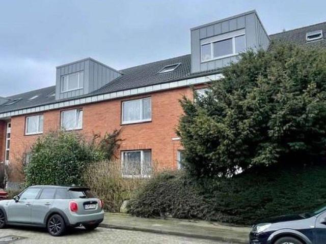 Großzügige Wohnung in Rees mit Balkon, Einbauküche & zwei Kinderzimmern 98?m² im 1. OG