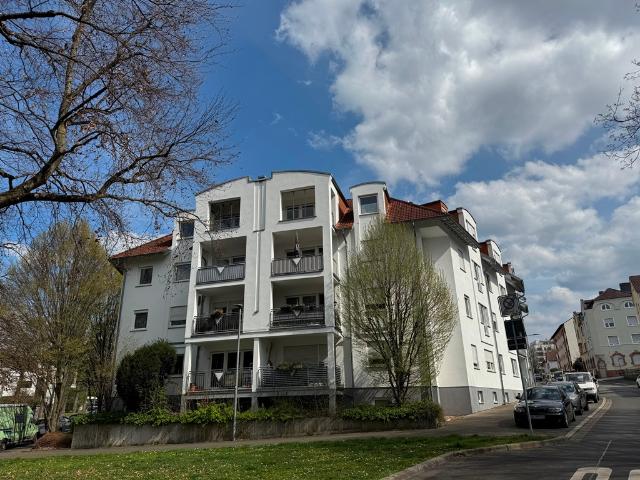 Großzügige Wohnung: Ruhig und mit kurzen Wegen zu Main und Zentrum