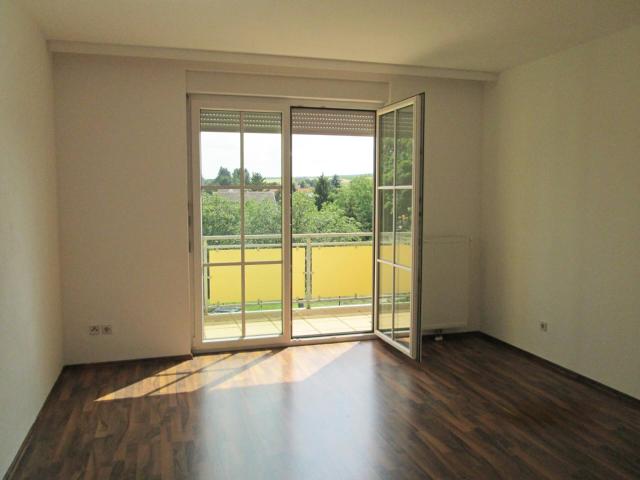 Großzügige Balkonwohnung in 2183 Neusiedl an der Zaya, Mühlgasse 8