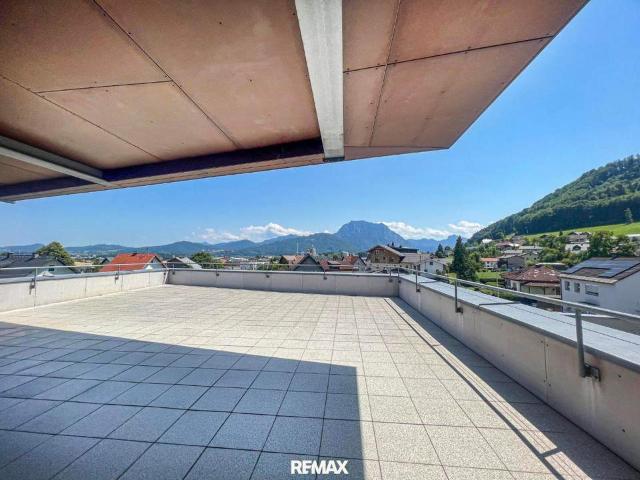 Großzügige Dachgeschoss Wohnung mit toller Terrasse in Pinsdorf