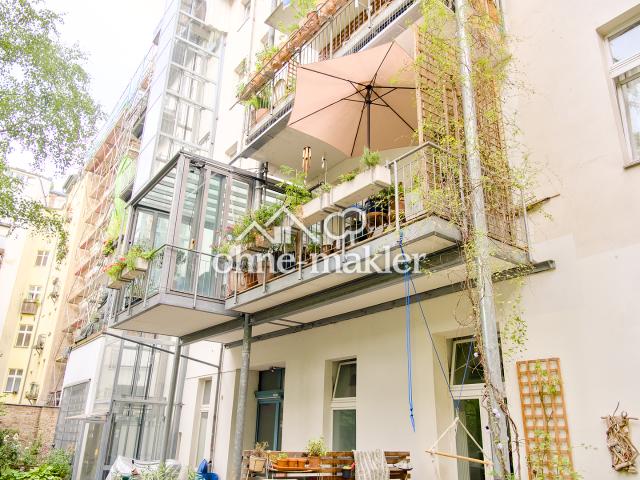 Großzügige Eigentumswohnung im Herzen von Kreuzberg mit grüner Oase