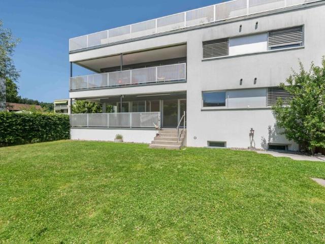 Grosszügige Erdgeschosswohnung mit grossem Garten im ruhigen und beliebten Wohnquartier Scheibenschachen direkt an der Aare