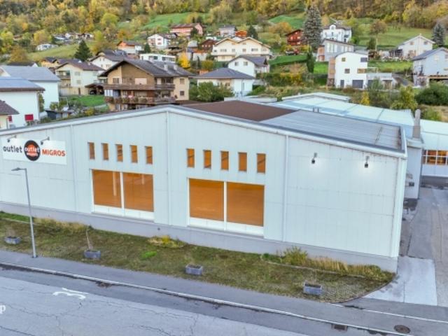 Grosszügige Gewerbehalle in Eyholz vielseitig nutzbar und ideal erschlossen