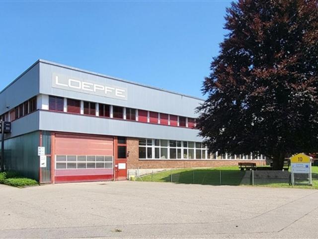 Grosszügige Gewerbeimmobilie in Wetzikon zu vermieten