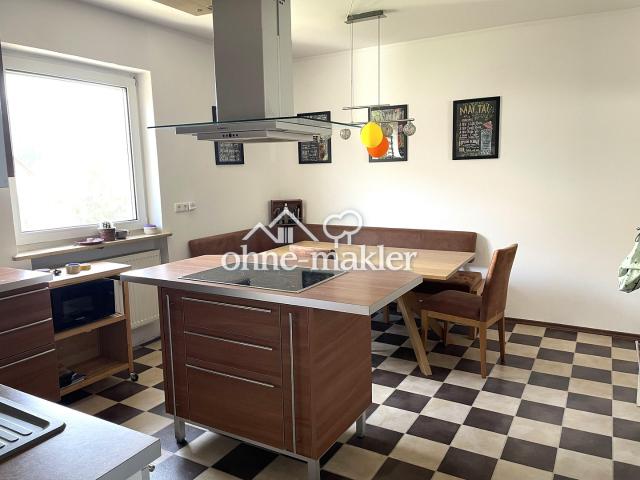 Großzügige helle 4 Zimmer Wohnung von Privat letzte Gelegenheit