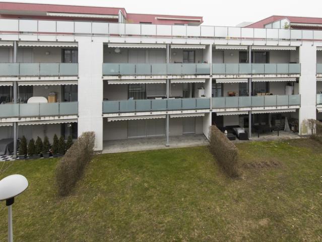 Grosszügige, helle Wohnung an idealer Lage!