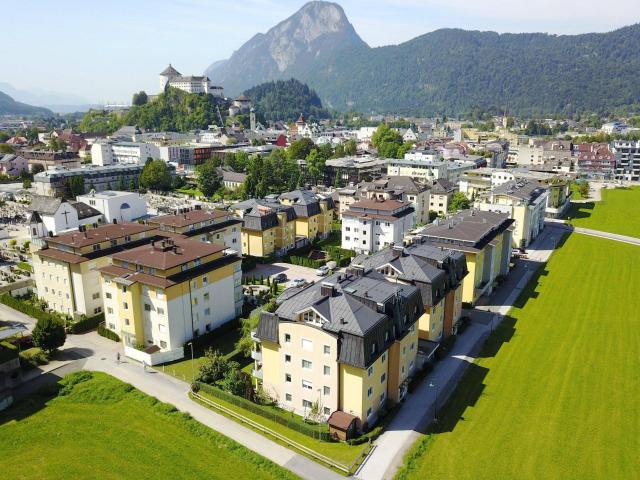 Großzügige, klimatisierte Maisonette Wohnung mit Terrasse und Doppelgaragenbox