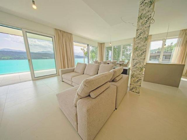 Großzügige Luxuswohnung mit privatem Seezugang am Wörthersee