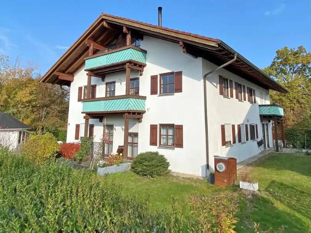 Großzügige Maisonette Wohnung mit Einliegerwohnung am Chiemseeufer