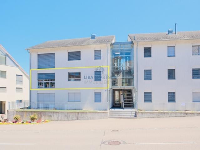 Grosszügige, moderne 3.5 Z'Wohnung mit Balkon und Hobbyraum in Aesch