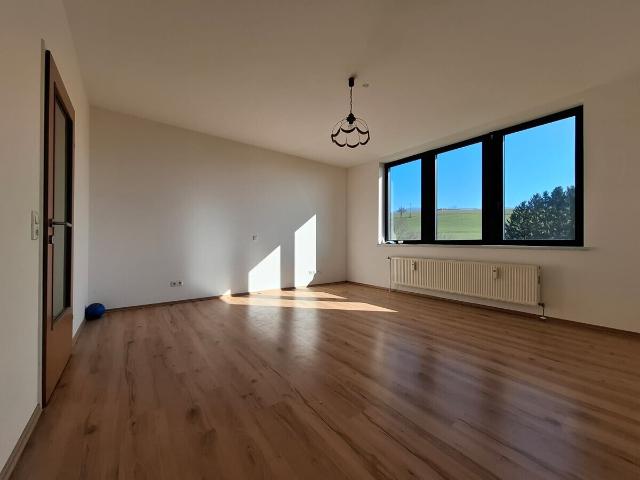GROßZÜGIGE, SONNIGE WOHNUNG AUF DER ENNSLEITE/STEYR