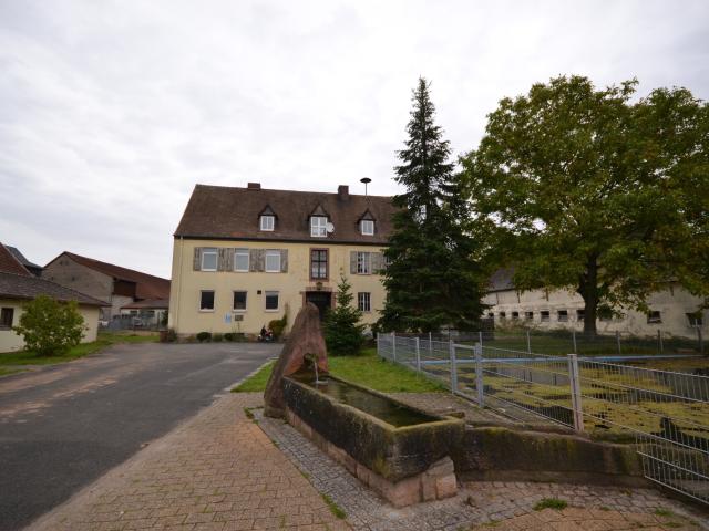 Großzügiger Bestandsbau in der Rhön