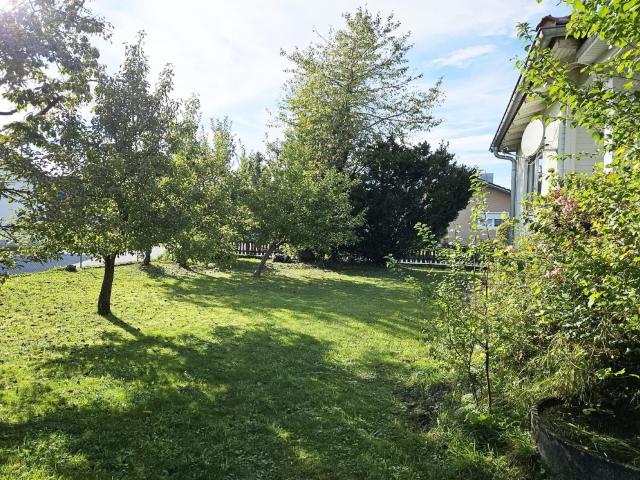 Ruhig gelegener Bungalow mit tollem Garten und Werkstatt