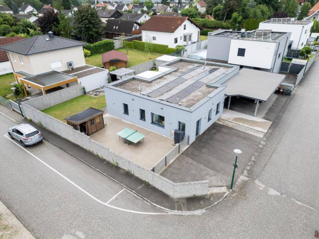OPEN HOUSE am 22.08. großzügiger Neuwertiger Bungalow, Barrierefrei mit vielen Extras
