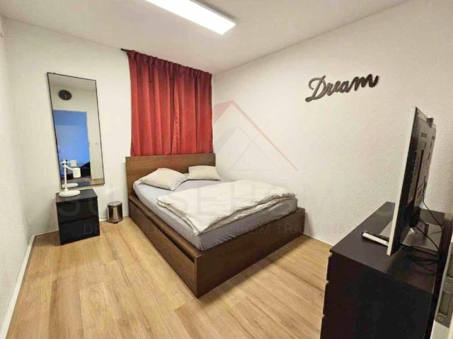 Grosszügiges 1.5 Zimmer Studio mit ca. 60 m², Balkon und Lift in 4654 Lostorf