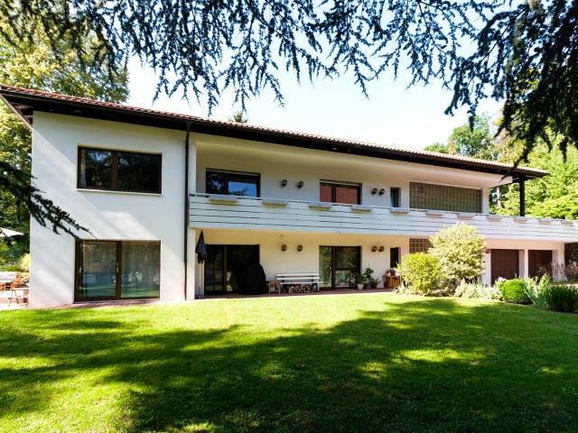 Großzügiges 1 2 Familienhaus auf sehr großem Grundstück in uneinsehbarer Waldrandlage im Mühltal