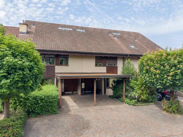 Grosszügiges 6.5 Zimmer Reihenhaus im Herzen von Wettingen