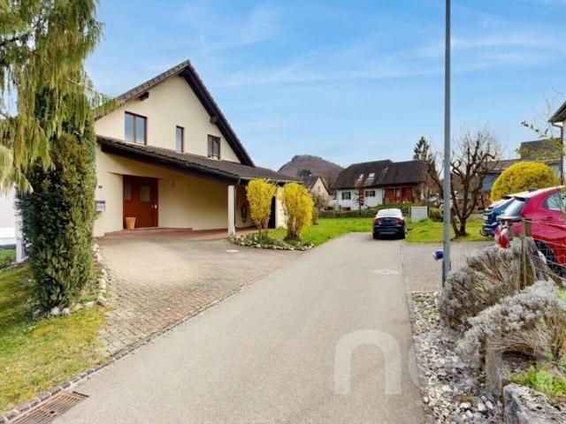 Grosszügiges 6 Zimmer Einfamilienhaus an ruhiger Sackgasse