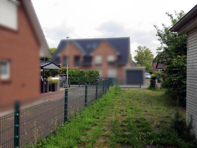 Großzügiges Baugrundstück | Villa oder 2 Häuser | Zentrumsnah in Halstenbek