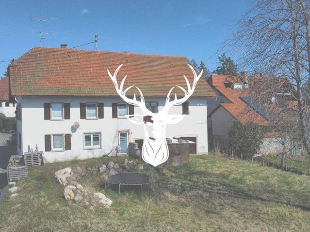 Großzügiges Bauernhaus mit separatem Ökonomieanteil in idyllischer Lage von Ühlingen zu verkaufen