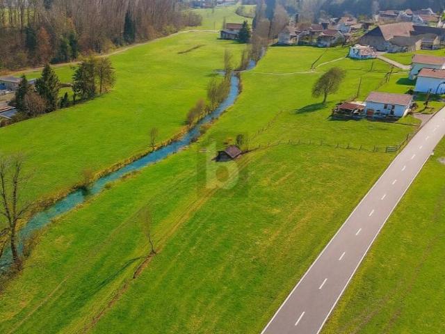 GROSSZÜGIGES BAUPARADIES MIT VIEL FREIRAUM