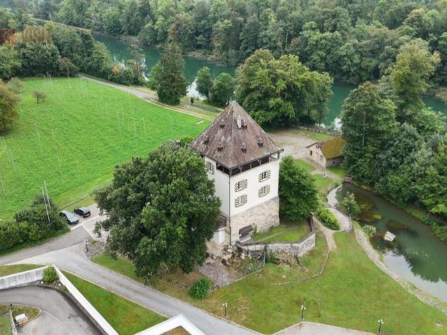 Grosszügiges EFH mit Gartenparzelle & Weitsicht – nahe der Aare
