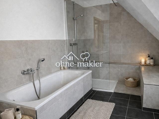 Großzügiges EFH, 6 Zimmer, Wintergarten, ideal für große Familie