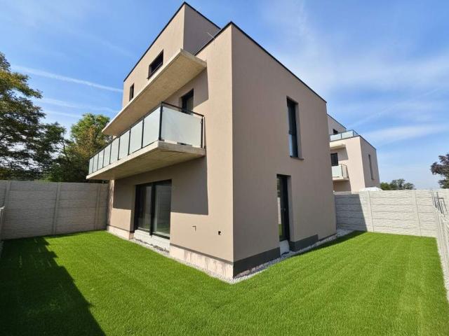 Großzügiges Einfamilienhaus mit vielen Freiflächen Ein Wohngenuss für die ganze Familie 5 Zimmer Ziegelmassiv Pv Vorbereitung uvm