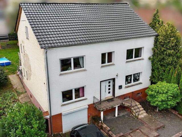 Großzügiges Einfamilienhaus mit Ausbaureserve in Beckingen Düppenweiler
