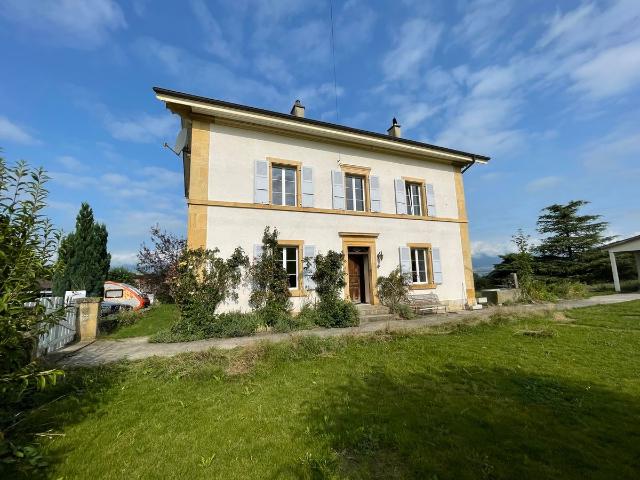 Großzügiges Einfamilienhaus mit Charakter